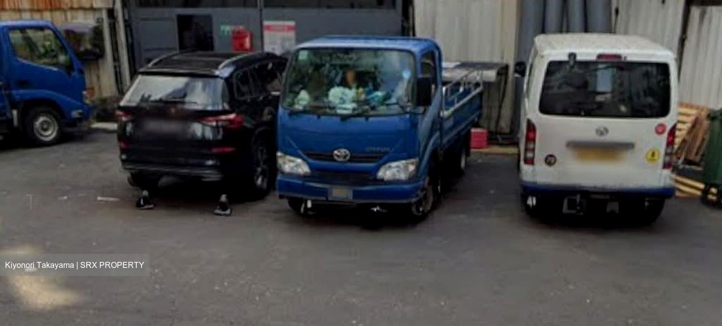 Jalan Mesin (D13), Factory #600649601